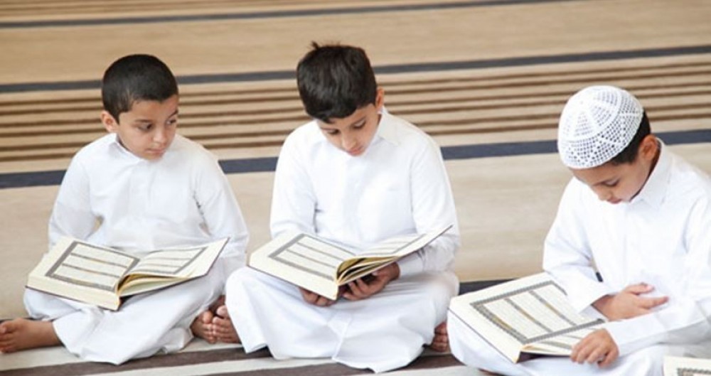 كن من أهل القرآن